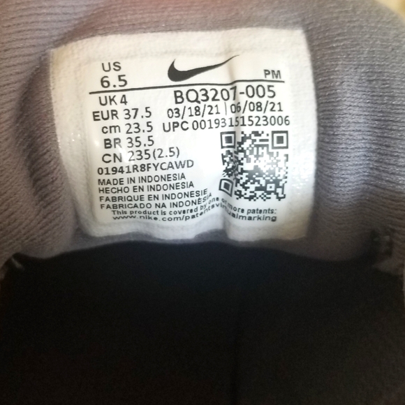 Nike Revolution 5 - Women Size 6.5 US - Picture 3 of 10